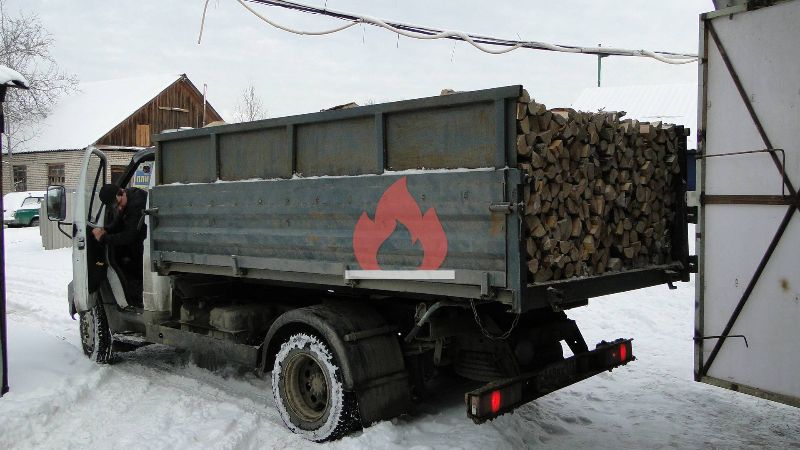 Выгрузка дров